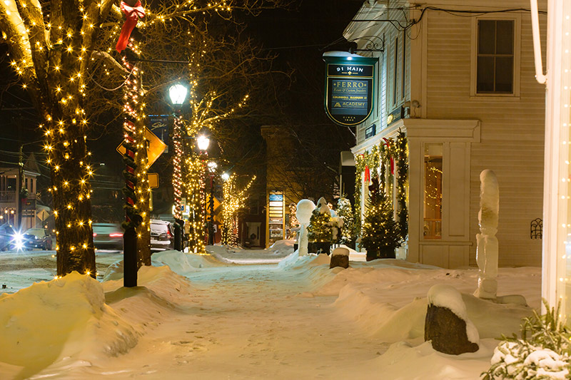 A Traditional Christmas in Stowe Stowe Vibrancy